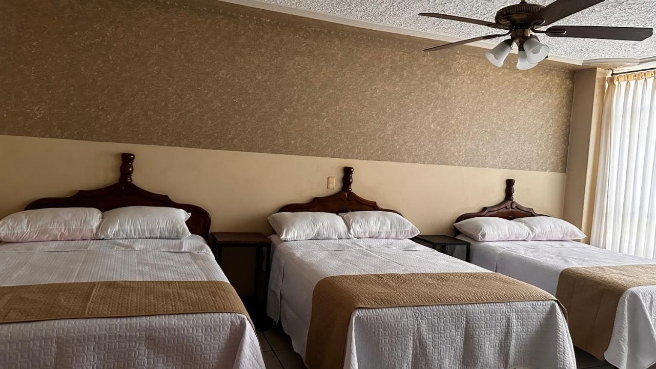 Hotel Palacio Сан Хуан де лос Лагос Екстериор снимка